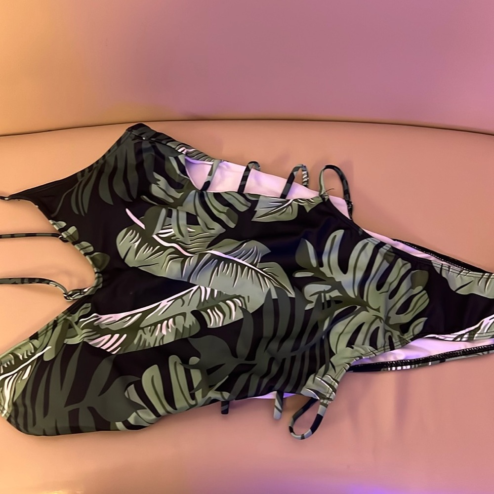 Tropical bathing suit 1 piece